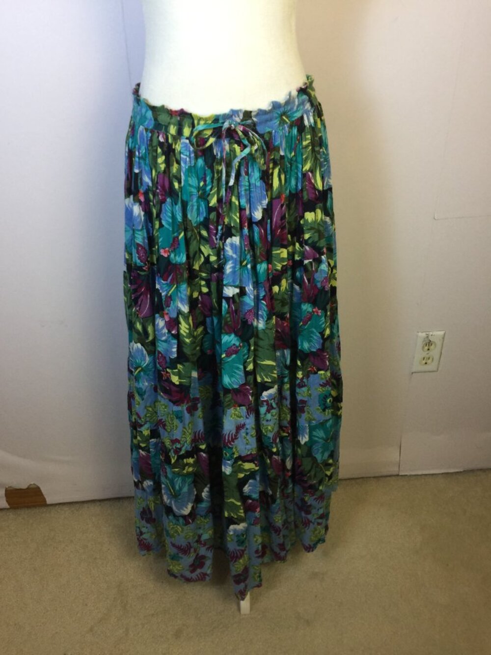 Vtg 90s White Stag Maxi Skirt Size L Womans Blue Green Floral Pleated Drawstring